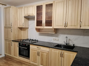 Кухня Кантри из массива сосны возможный вариант